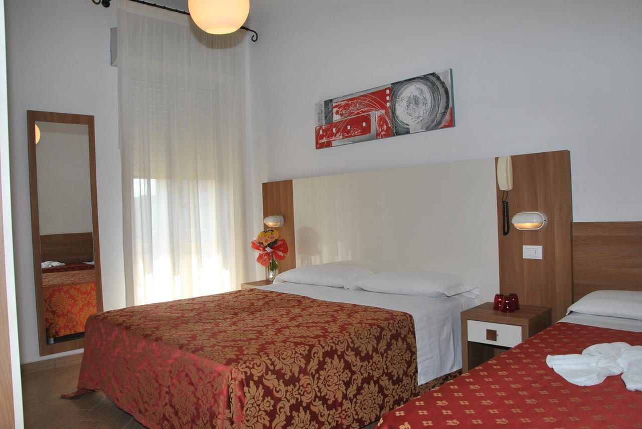Hotel La Capinera Bellaria-Igea Marina Esterno foto