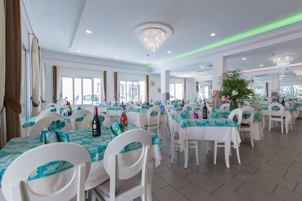 Hotel La Capinera Bellaria-Igea Marina Esterno foto