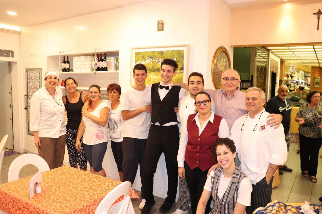 Hotel La Capinera Bellaria-Igea Marina Esterno foto